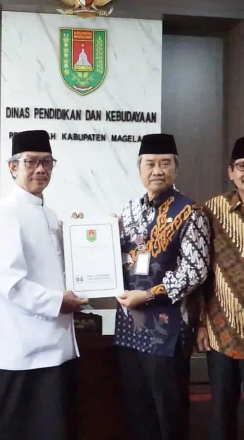 Resmi! SMP Mahir Al Mumtaz Terima Izin Operasional dari Disdikbud Kabupaten Magelang